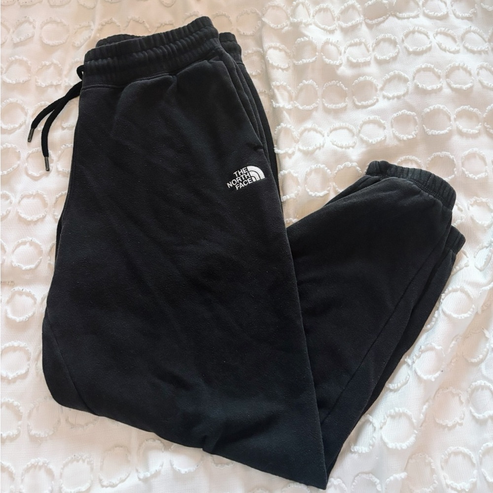 Women’s size small The North Face sweatpants. Black